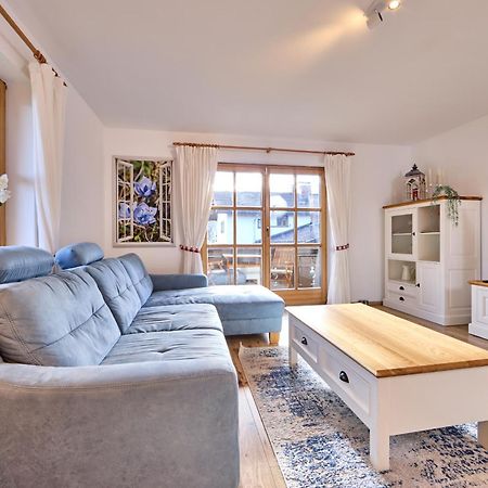 Alpenzauber Apartment การ์มิช-พาร์เทนเคียร์เชน ภายนอก รูปภาพ