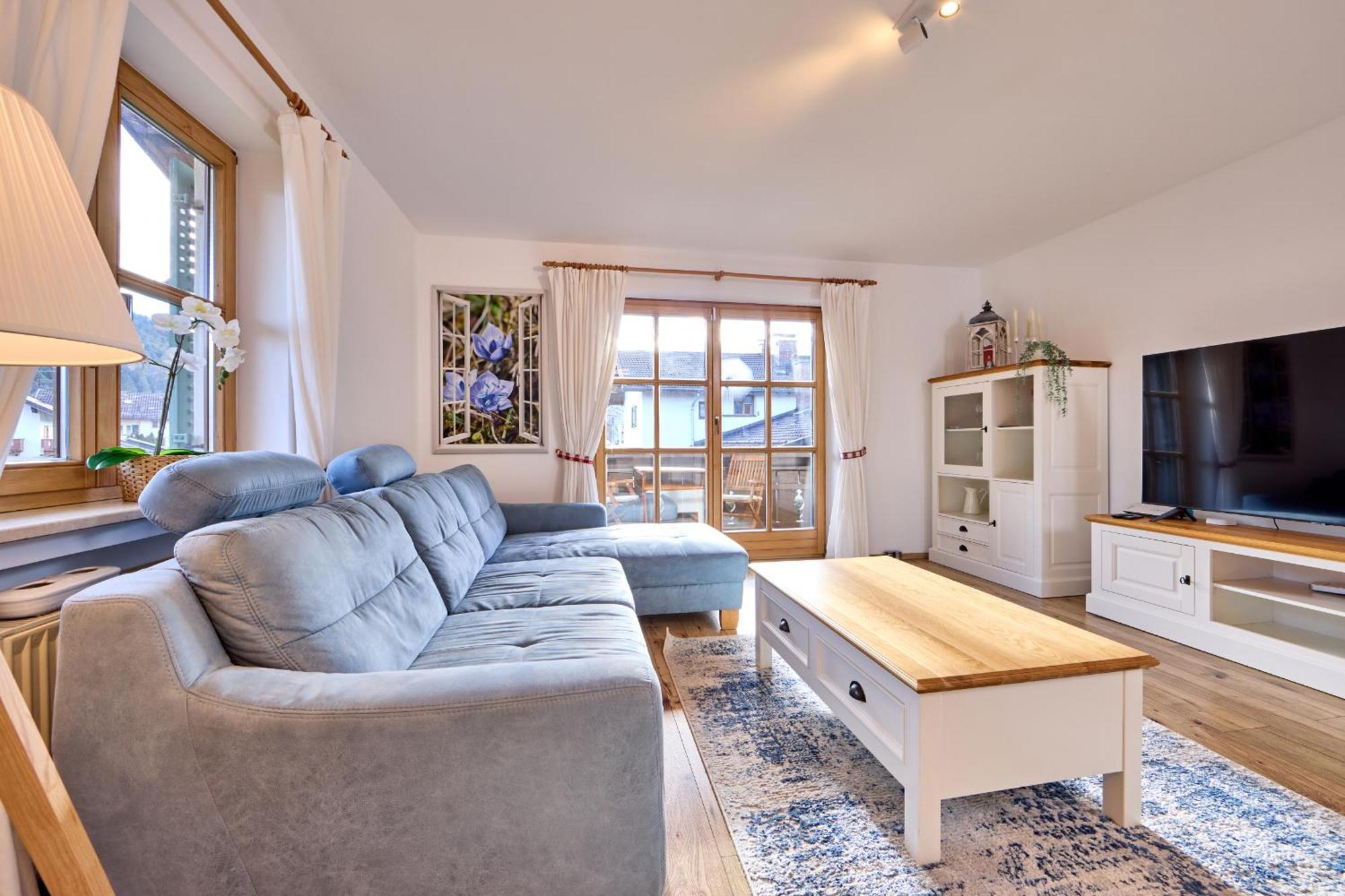 Alpenzauber Apartment การ์มิช-พาร์เทนเคียร์เชน ภายนอก รูปภาพ