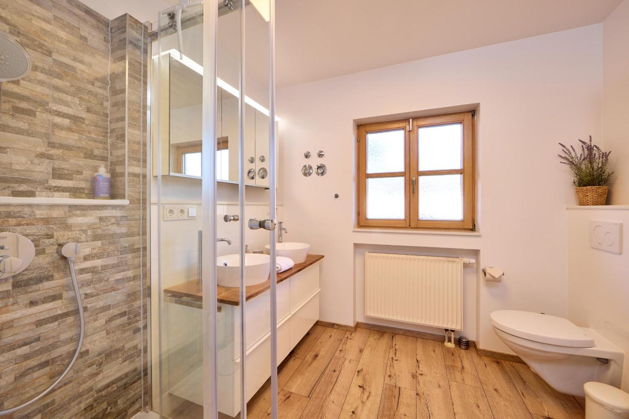 Alpenzauber Apartment การ์มิช-พาร์เทนเคียร์เชน ภายนอก รูปภาพ