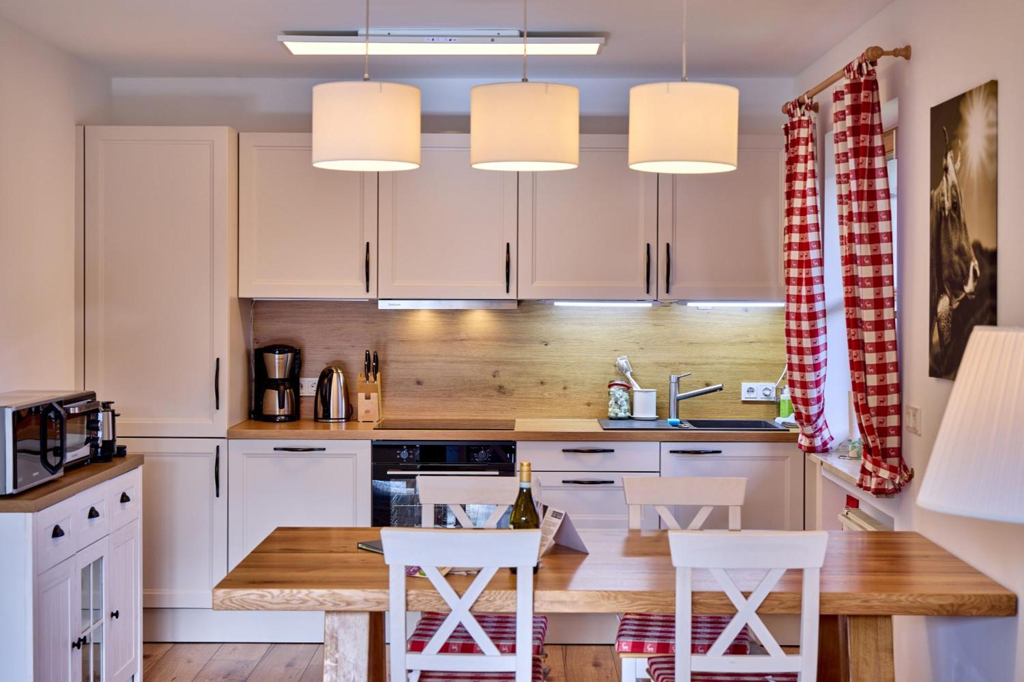 Alpenzauber Apartment การ์มิช-พาร์เทนเคียร์เชน ภายนอก รูปภาพ