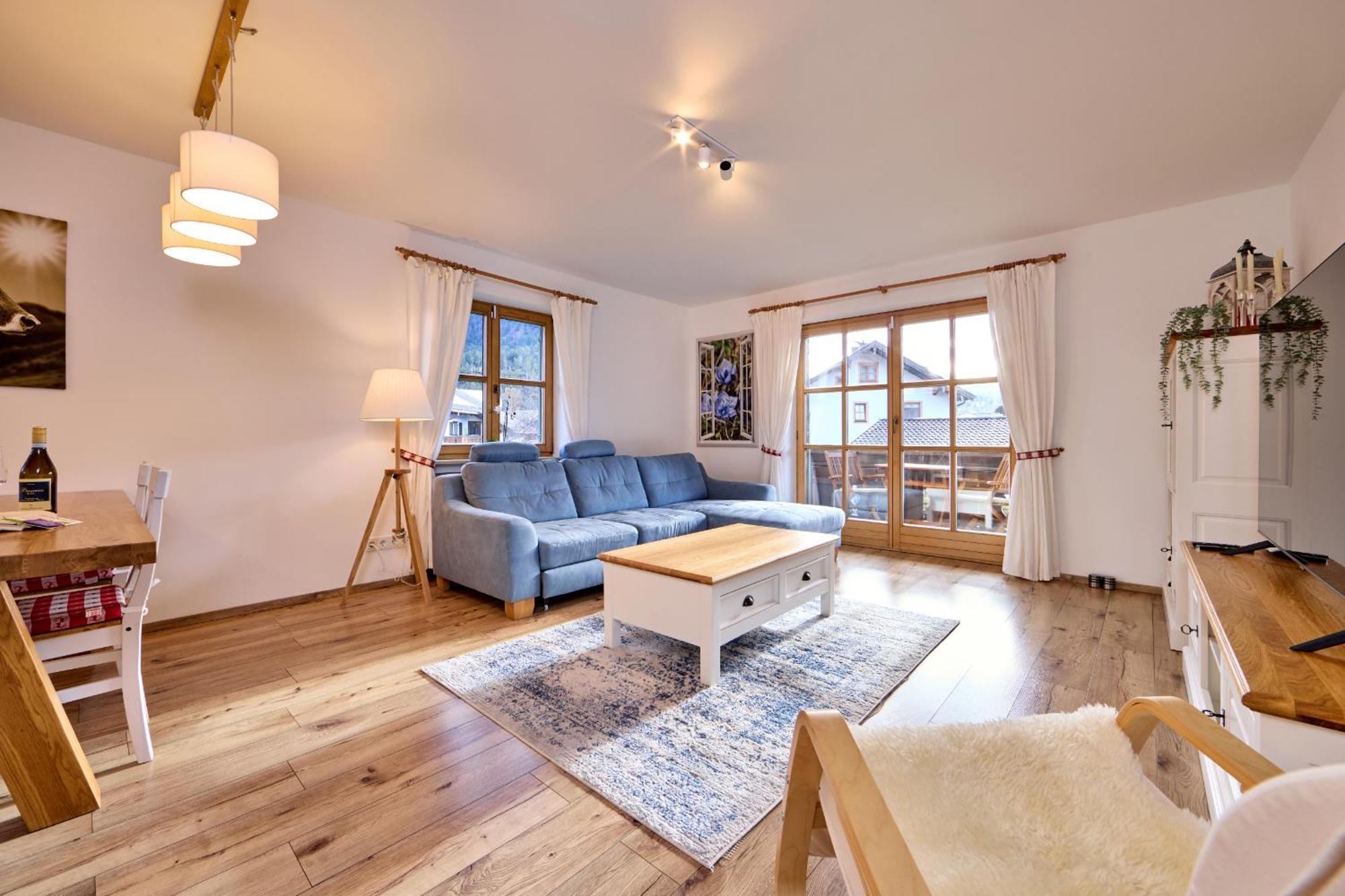 Alpenzauber Apartment การ์มิช-พาร์เทนเคียร์เชน ภายนอก รูปภาพ